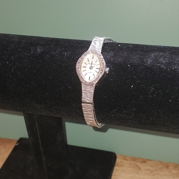 ⌚️VTG Retro Armitron Fashion Quarts Women's Watch with Instruction manual - Picture 13 of 13